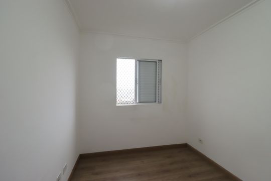 Quarto 2 de apartamento para alugar com 2 quartos, 56m² em Vila Assis Brasil, Mauá