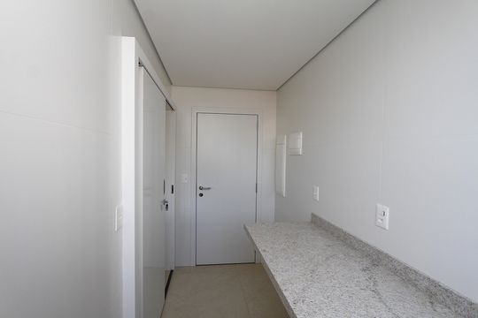 Área de Serviço de apartamento para alugar com 4 quartos, 260m² em Santa Lúcia, Belo Horizonte