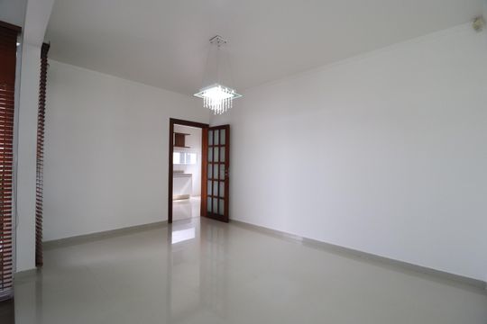 Sala de casa para alugar com 4 quartos, 320m² em Tabajaras, Uberlândia