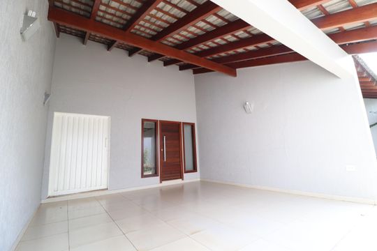 Garagem de casa para alugar com 4 quartos, 320m² em Tabajaras, Uberlândia