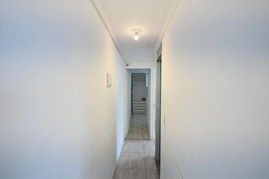 Corredor de apartamento para alugar com 2 quartos, 50m² em Conjunto Habitacional Instituto Adventista, São Paulo