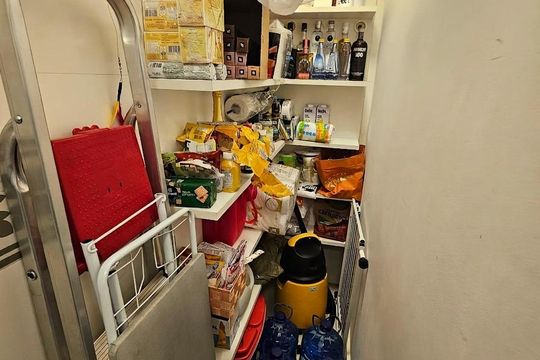 Área de serviço de apartamento para alugar com 3 quartos, 94m² em Jardim Tupanci, Barueri