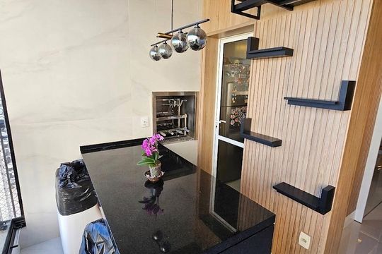 Varanda de apartamento para alugar com 3 quartos, 94m² em Jardim Tupanci, Barueri
