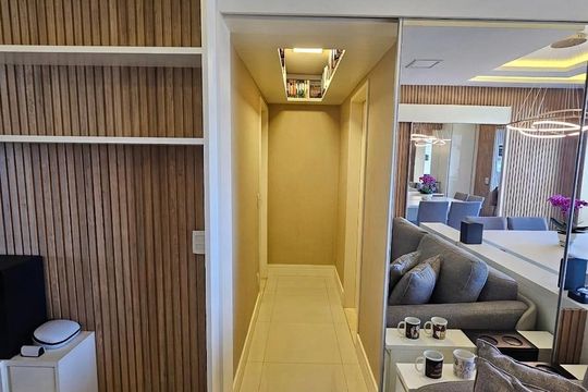 Corredor de apartamento para alugar com 3 quartos, 94m² em Jardim Tupanci, Barueri