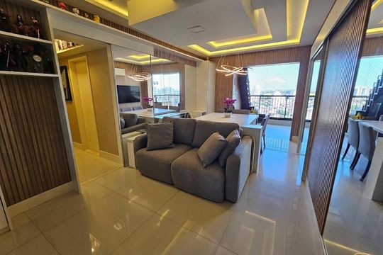 Apartamento para alugar com 3 quartos, 94m² em Jardim Tupanci, Barueri