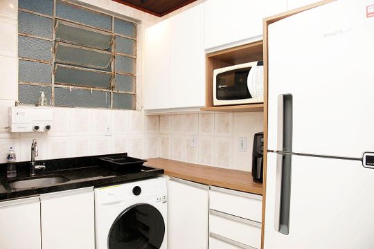 Cozinha de apartamento para alugar com 1 quarto, 35m² em Cidade Baixa, Porto Alegre
