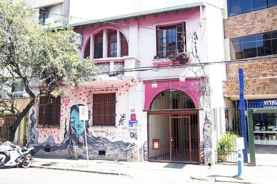 Fachada de apartamento para alugar com 1 quarto, 35m² em Cidade Baixa, Porto Alegre