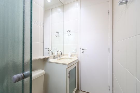Banheiro Social de apartamento à venda com 2 quartos, 92m² em Alto da Lapa, São Paulo