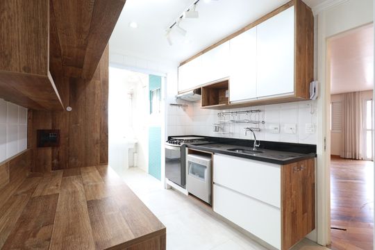 Cozinha e Área de serviço  de apartamento à venda com 2 quartos, 92m² em Alto da Lapa, São Paulo
