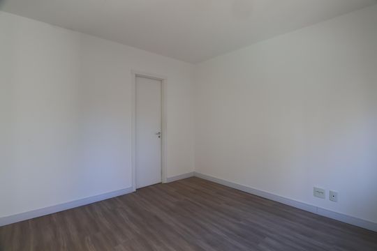Suíte de apartamento para alugar com 2 quartos, 61m² em Marechal Rondon, Canoas