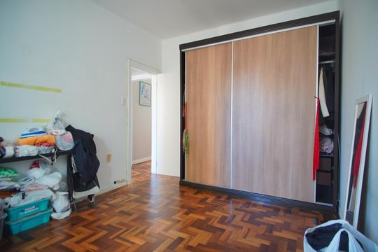 Quarto 2 de apartamento à venda com 2 quartos, 59m² em Floresta, Porto Alegre