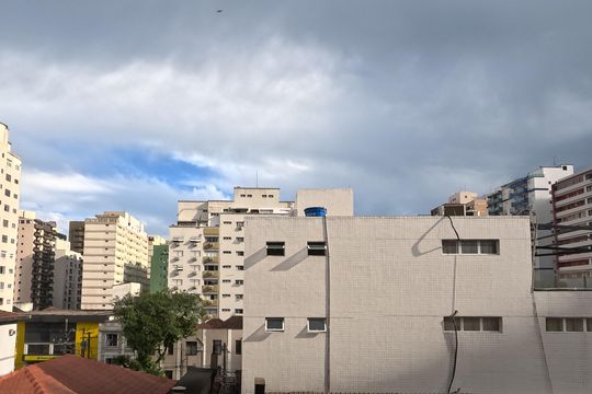 Vista do Quarto de Serviço de apartamento para alugar com 2 quartos, 80m² em Pompéia, Santos