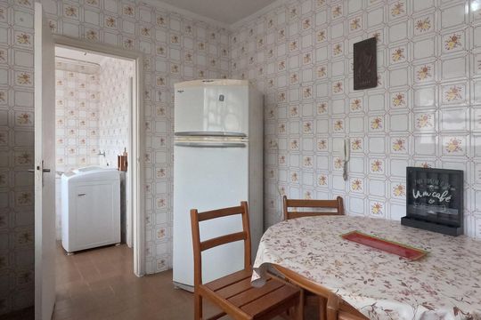 Cozinha de apartamento para alugar com 2 quartos, 80m² em Pompéia, Santos