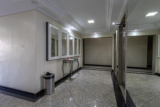 hall de entrada_2 de apartamento para alugar com 3 quartos, 80m² em Ipiranga, São Paulo