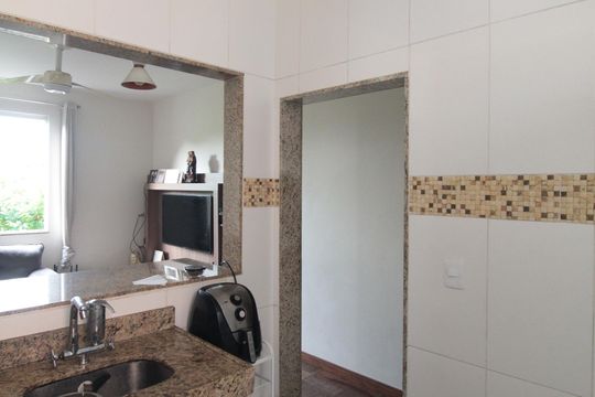 Cozinha e Área de Serviço de apartamento à venda com 2 quartos, 55m² em Alípio de Melo, Belo Horizonte