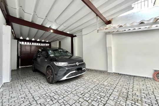 Garagem de casa para alugar com 3 quartos, 209m² em Jabaquara, São Paulo
