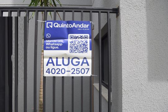 Instalada a Placa UYLW-703 no dia 15/09/2026 de apartamento para alugar com 2 quartos, 49m² em Vila Gomes Cardim, São Paulo
