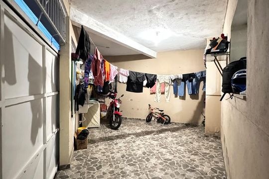 Garagem de casa à venda com 3 quartos, 120m² em Vila Buenos Aires, São Paulo