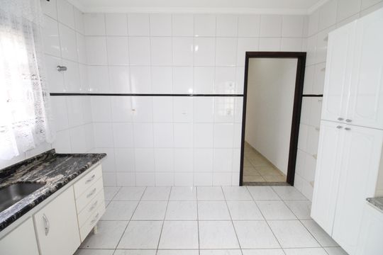 Cozinha de casa para alugar com 3 quartos, 142m² em Jardim das Industrias, São José dos Campos