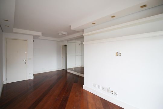Apartamento à venda com 3 quartos, 78m² em Vila Olímpia, São Paulo