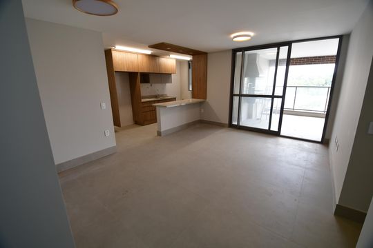 Apartamento para alugar com 3 quartos, 124m² em Cambuí, Campinas