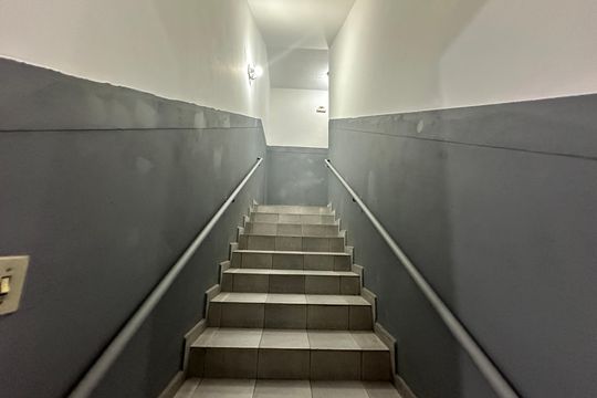 Área comum de kitnet/studio para alugar com 1 quarto, 26m² em Jardim Silveira, Barueri
