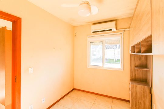 Quarto 1 de casa de condomínio para alugar com 2 quartos, 54m² em Fazenda Esperança, Cachoeirinha