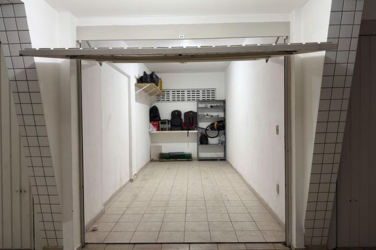 Garagem de apartamento para alugar com 3 quartos, 90m² em Marapé, Santos