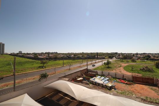 Vista de apartamento para alugar com 2 quartos, 45m² em Laranjeiras, Uberlândia