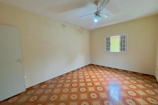 Quarto 1 de casa para alugar com 3 quartos, 125m² em São João, Guarulhos