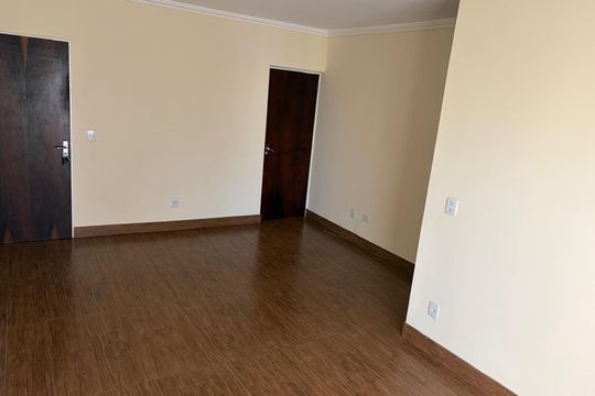 Sala de apartamento para alugar com 2 quartos, 82m² em Cambuí, Campinas