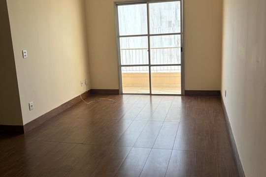 Apartamento para alugar com 2 quartos, 82m² em Cambuí, Campinas