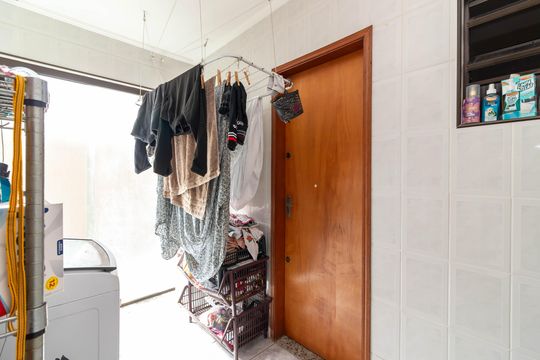 Área de Serviço de casa para alugar com 3 quartos, 210m² em Jardim São Paulo, São Paulo