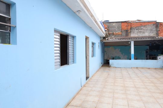 Quintal de casa à venda com 2 quartos, 200m² em Jardim Soares, São Paulo