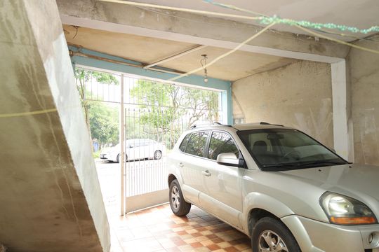 Garagem de casa à venda com 2 quartos, 200m² em Jardim Soares, São Paulo
