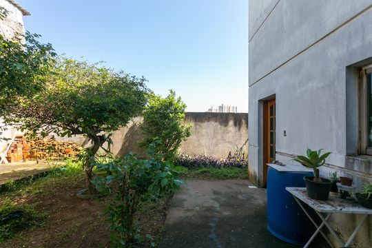 Área de Serviço  de casa para alugar com 3 quartos, 300m² em Parque Santa Rita, São Paulo
