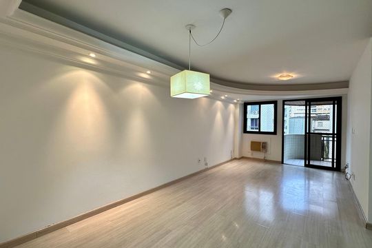 Apartamento para alugar com 4 quartos, 124m² em Botafogo, Rio de Janeiro