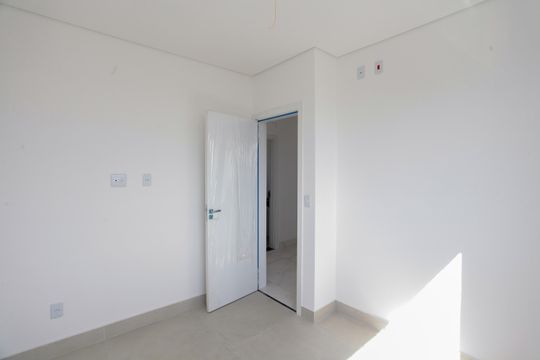 Quarto 1 de apartamento à venda com 3 quartos, 160m² em Europa, Contagem