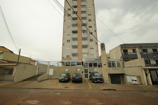 Fachada do Prédio de apartamento para alugar com 2 quartos, 53m² em Vila Scarpelli, Santo André