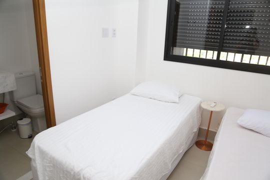 Quarto 2 de apartamento para alugar com 2 quartos, 72m² em Setor Marista, Goiânia