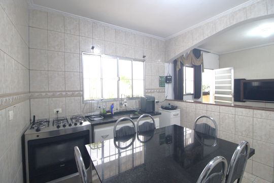 Cozinha de casa à venda com 2 quartos, 70m² em Jardim Arco-iris, São Paulo