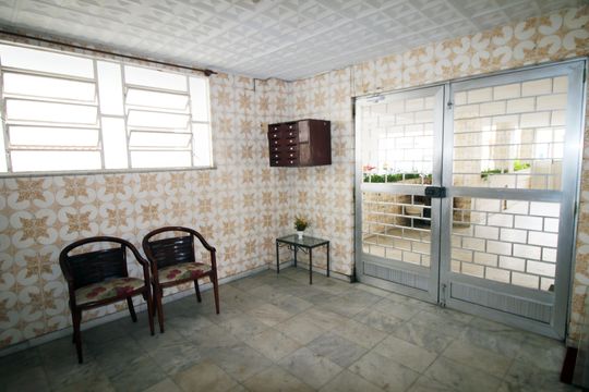 Área comum - hall de entrada de apartamento à venda com 2 quartos, 50m² em Penha Circular, Rio de Janeiro