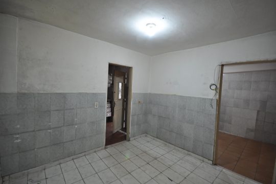Quarto 4 de casa à venda com 7 quartos, 188m² em Furnas, São Paulo