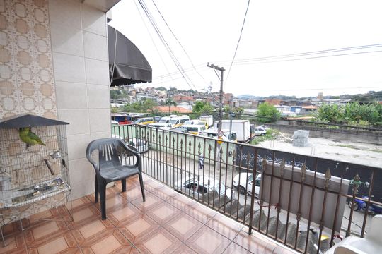 Sacada da Sala 1 de casa à venda com 7 quartos, 188m² em Furnas, São Paulo