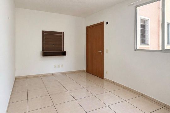 Apartamento à venda com 2 quartos, 42m² em Califórnia, Contagem