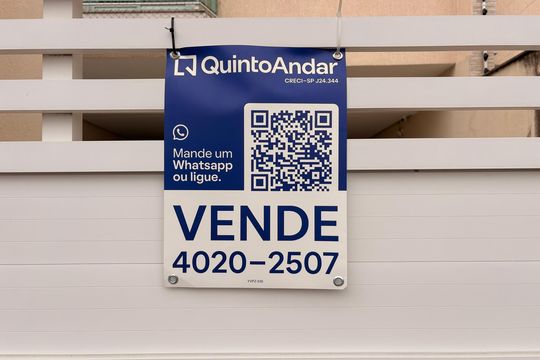 Fachada + plaquinha YVPZ-535 de apartamento à venda com 2 quartos, 50m² em Vila Scarpelli, Santo André