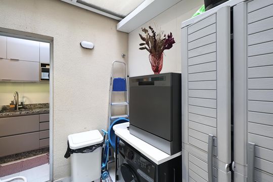 Lavanderia de apartamento à venda com 2 quartos, 50m² em Vila Scarpelli, Santo André