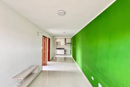 Sala/Cozinha de apartamento para alugar com 2 quartos, 49m² em Vila Euthalia, São Paulo