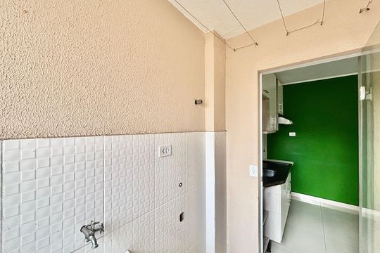 Área de Serviço de apartamento para alugar com 2 quartos, 49m² em Vila Euthalia, São Paulo