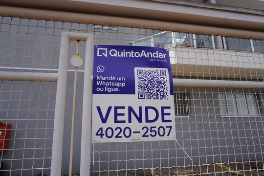 Fachada com Plaquinha PXZV - 1418 de apartamento à venda com 2 quartos, 140m² em Parque Residencial Jaguari, Americana